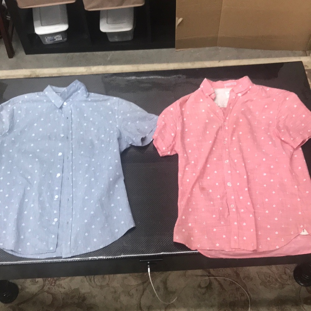 Short sleeve button up